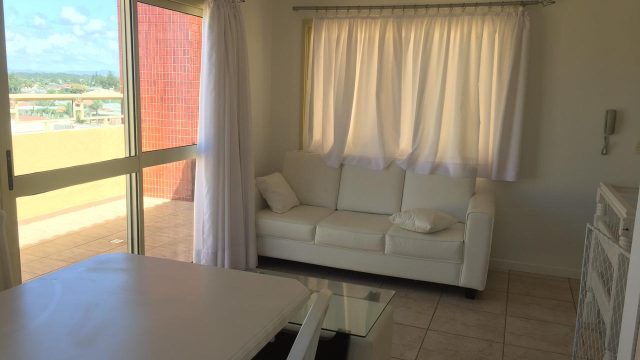 COBERTURA À VENDA NO CENTRO DE CAPÃO DA CANOA!!!