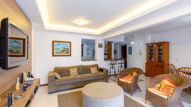 APARTAMENTO DIFERENCIADO NA PRAIA DE ATLÂNTIDA!!