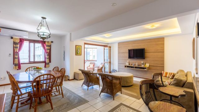 APARTAMENTO DIFERENCIADO NA PRAIA DE ATLÂNTIDA!!