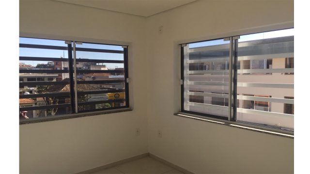 TRIPLEX DISPONÍVEL PARA LOCAÇÃO NO CENTRO DA CIDADE !!!