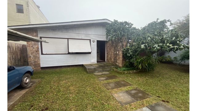 CASA À VENDA NO CENTRO DE RIO PARDO